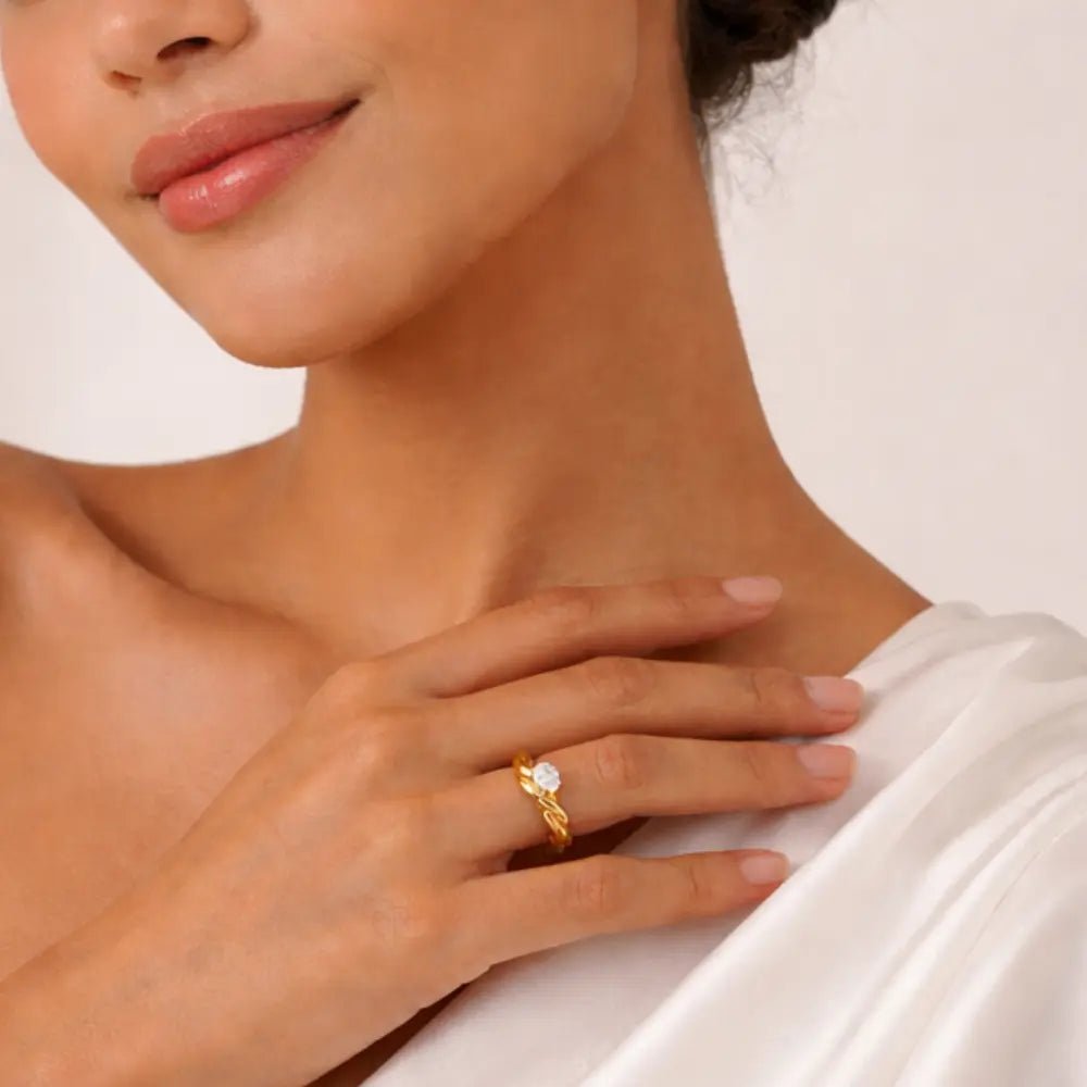 Donna Twist Diamond Ring - CLAYCALI