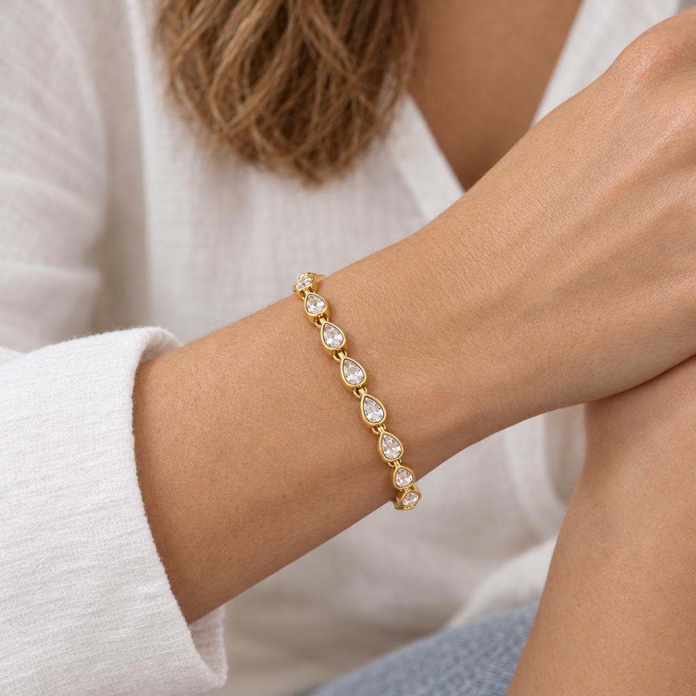 Paloma Teardrop Tennis Bracelet — close-up
