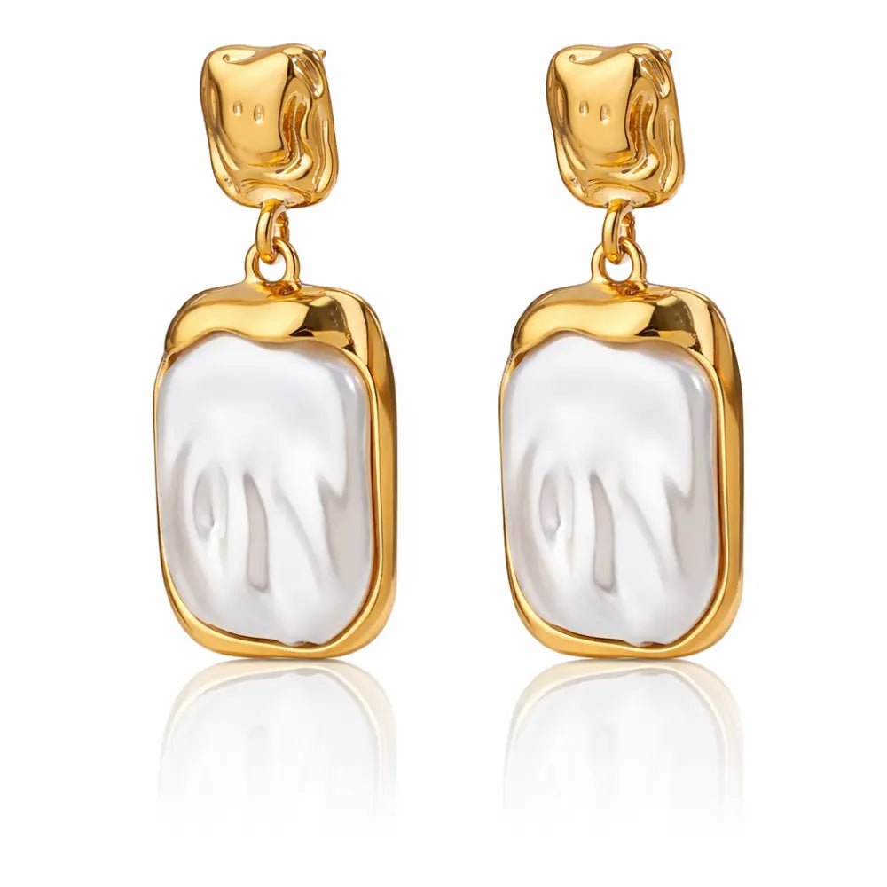 Odette Freshwater Pearl Earrings - CLAYCALI