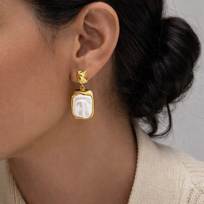 Odette Freshwater Pearl Earrings - CLAYCALI