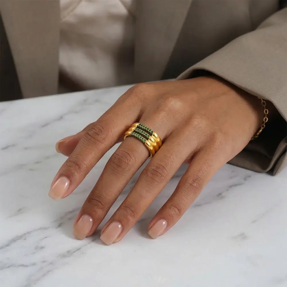 Stephanie Diamond Gold Ring - CLAYCALI