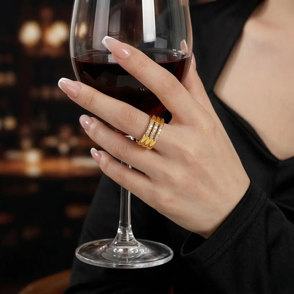 Stephanie Diamond Gold Ring - CLAYCALI