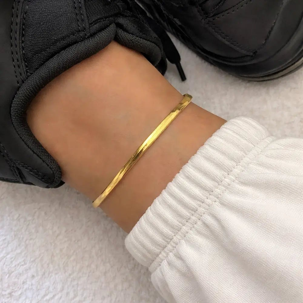Nyla Gold Herringbone Anklet - CLAYCALI
