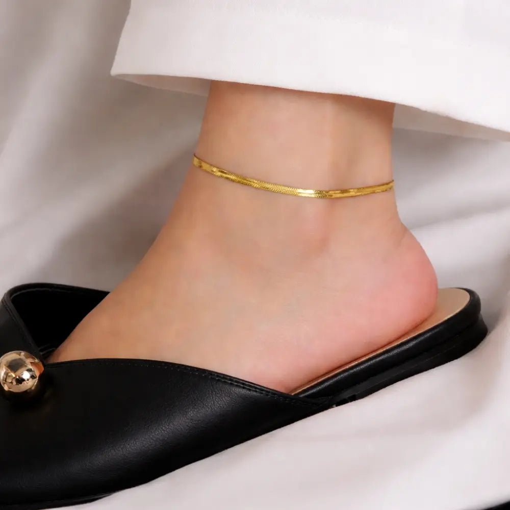 Nyla Gold Herringbone Anklet - CLAYCALI