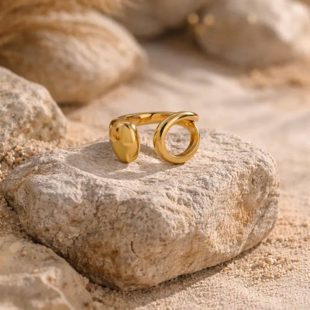 Zoe Gold Ring - CLAYCALI