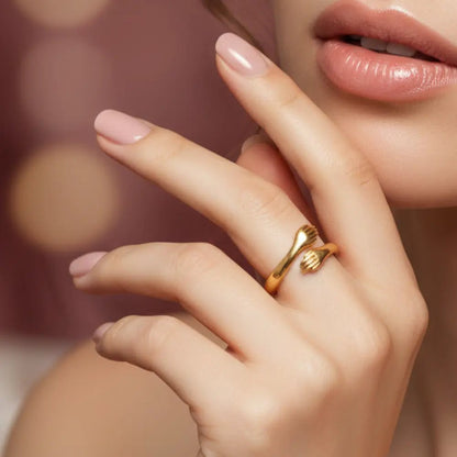 Forever Hug Ring - CLAYCALI