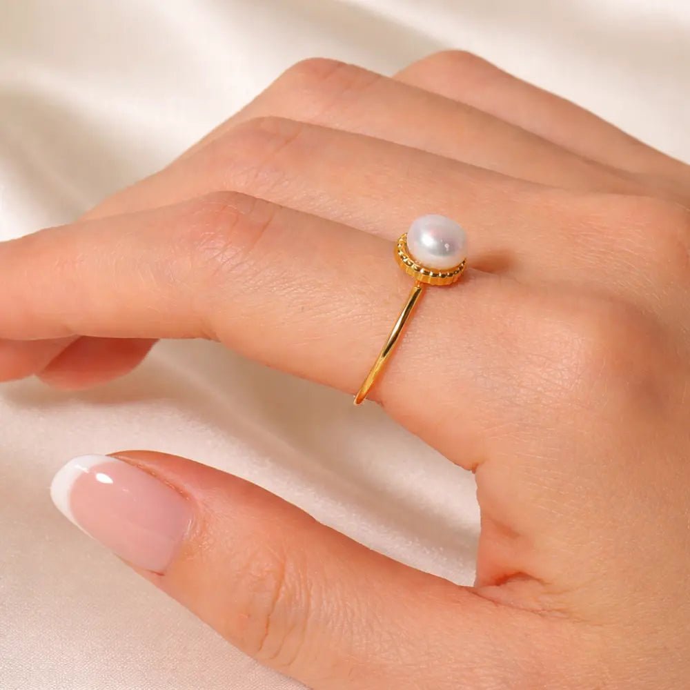 Stella Gold Pearl Ring - CLAYCALI