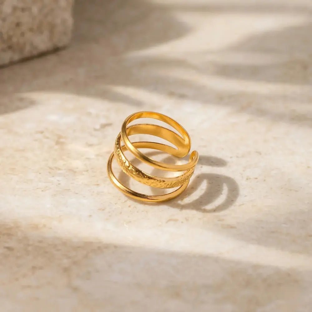 Daria Gold Ring - CLAYCALI
