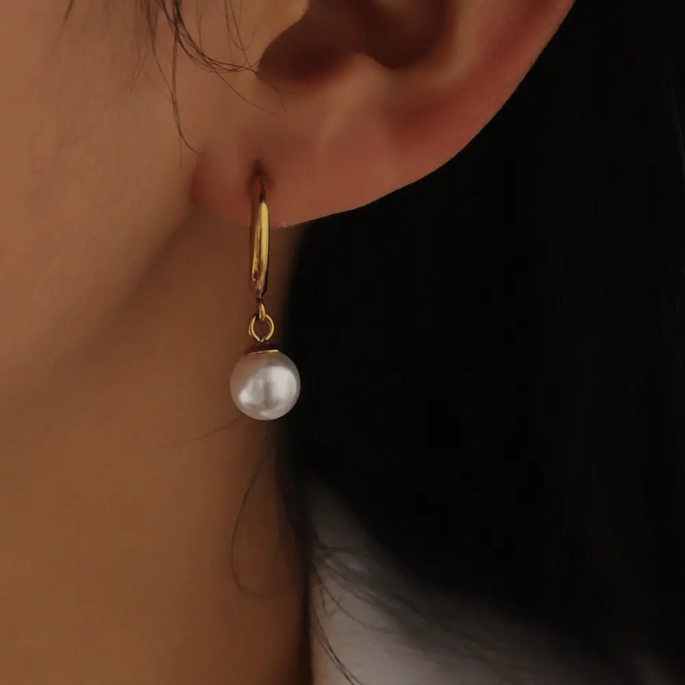 PEARL DROP EARRINGS - CLAYCALI