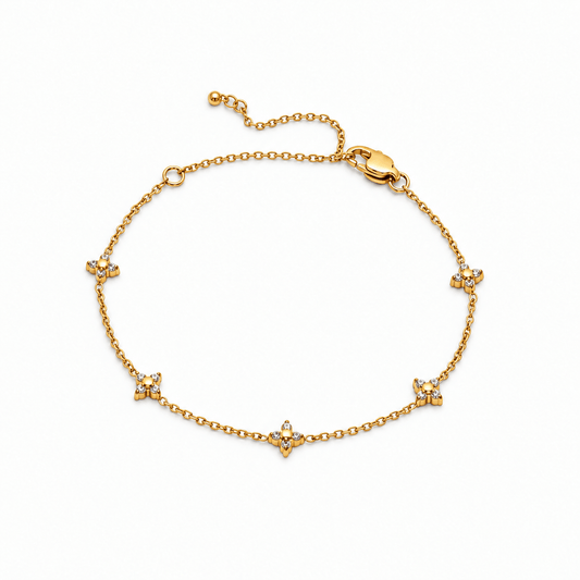 Mae Crystal Clover Bracelet — white background