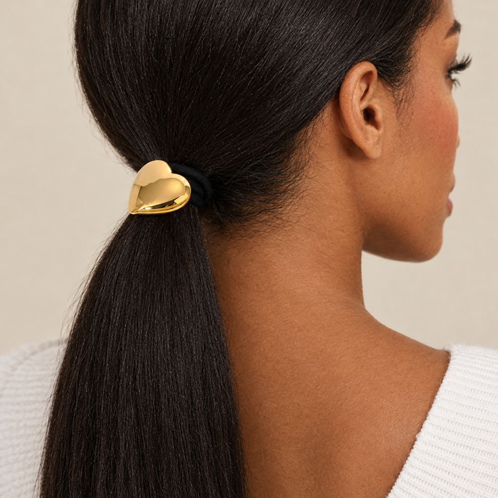 Hair accessory 52 — close-up