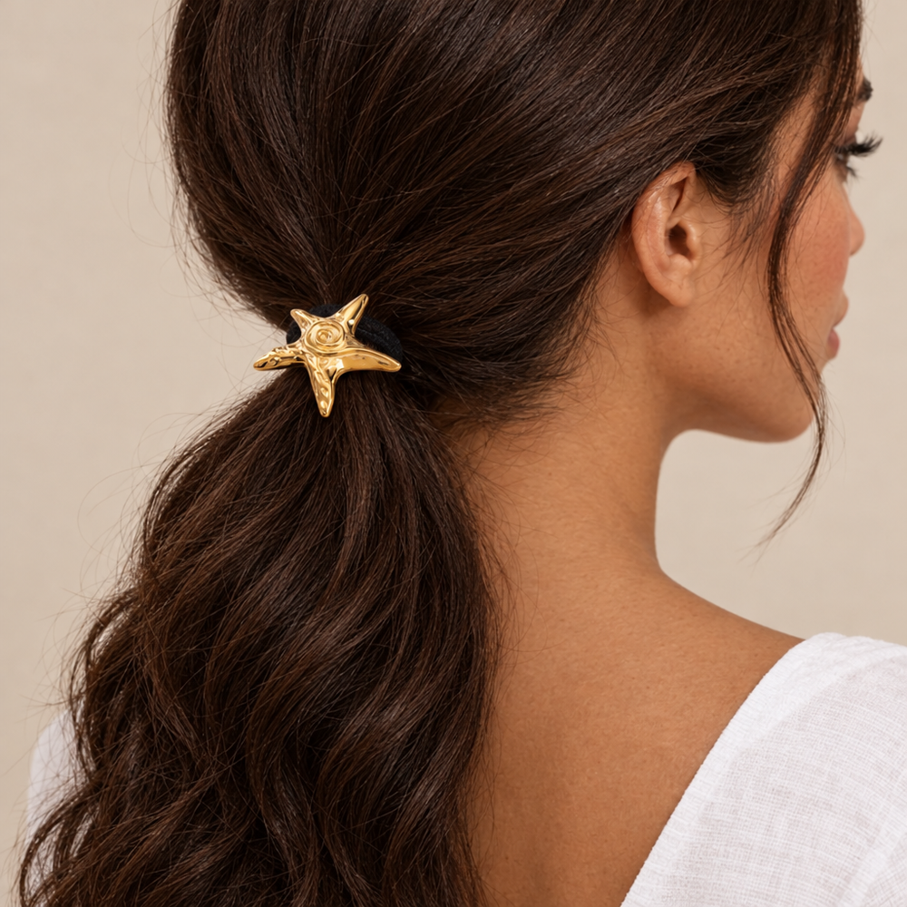 Hair accessory 60 — close-up