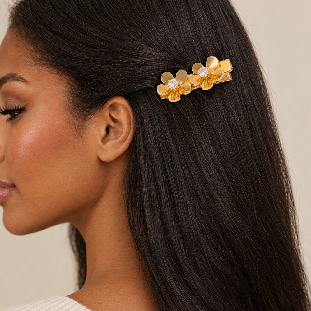 Hair accessory 62 — close-up