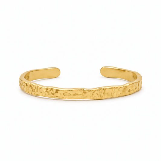 Macy Essential Textured Cuff Bracelet - CLAYCALI