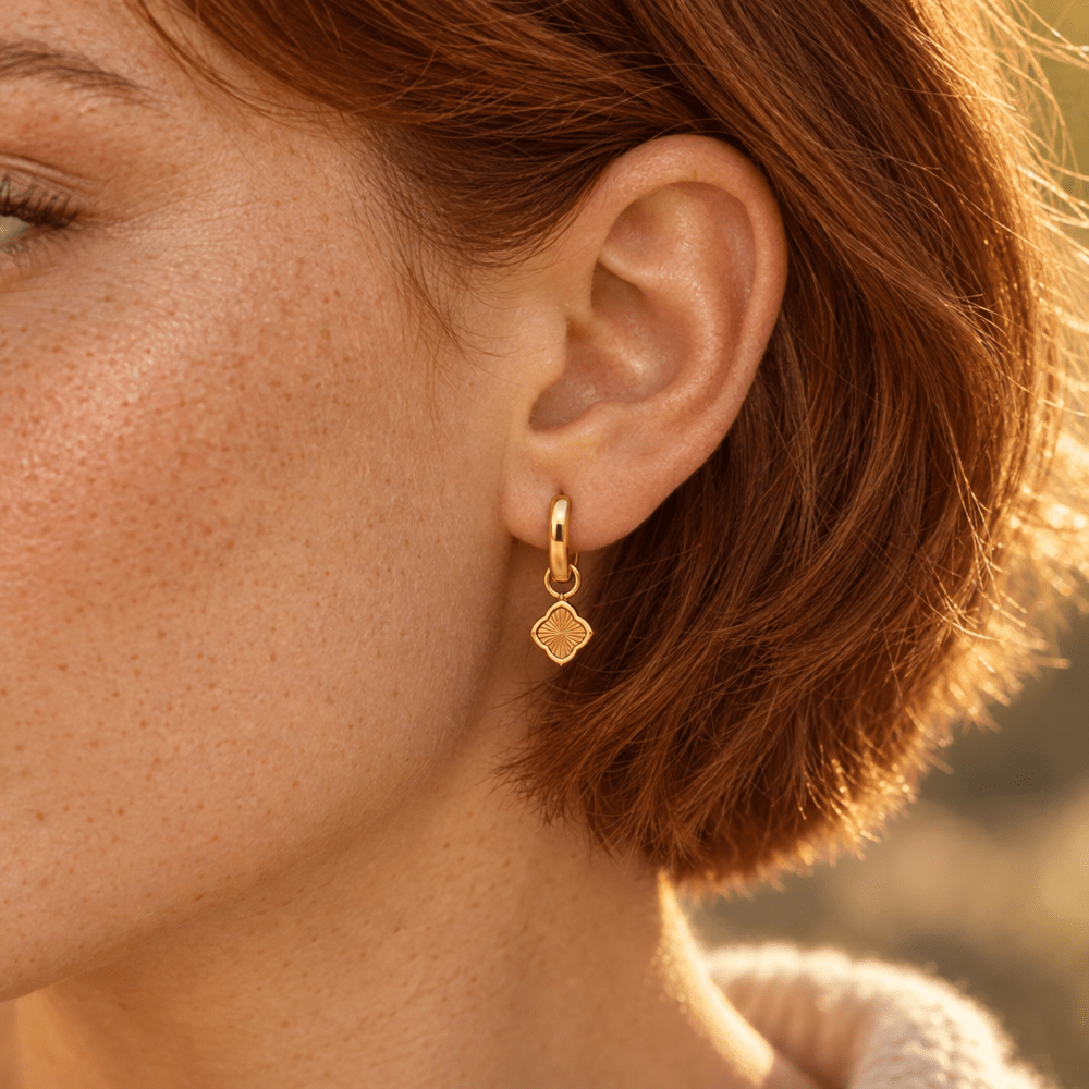 Molly Mini Sunburst Clover Hoops - CLAYCALI
