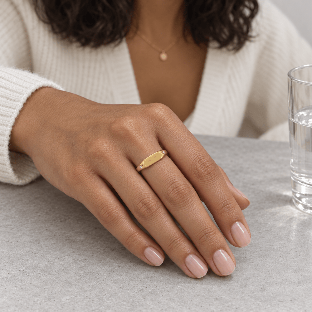 Tilly Twin Star Signet Ring - CLAYCALI