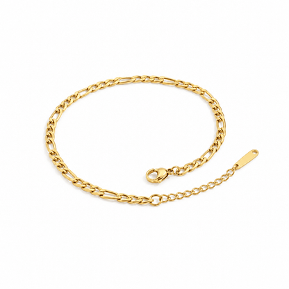 Skye Gold Anklet — white background